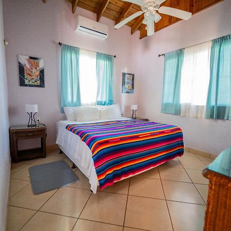 Seaside Inn Roatan West Bay Bagian luar foto