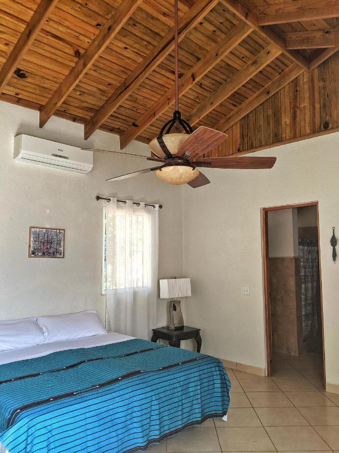 Seaside Inn Roatan West Bay Bagian luar foto