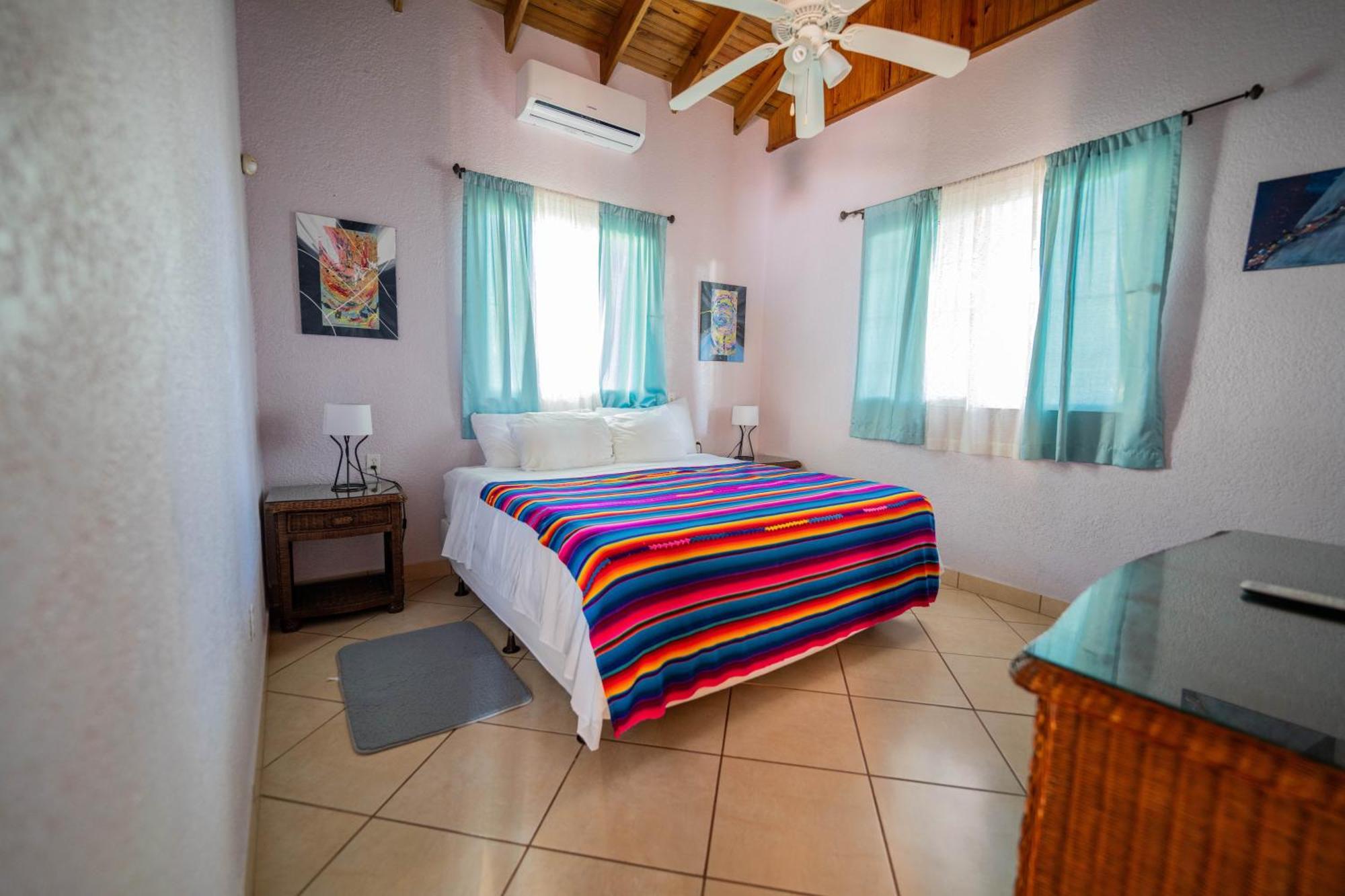Seaside Inn Roatan West Bay Bagian luar foto